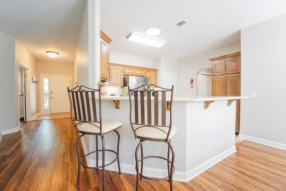 Extra seating in kitchen 