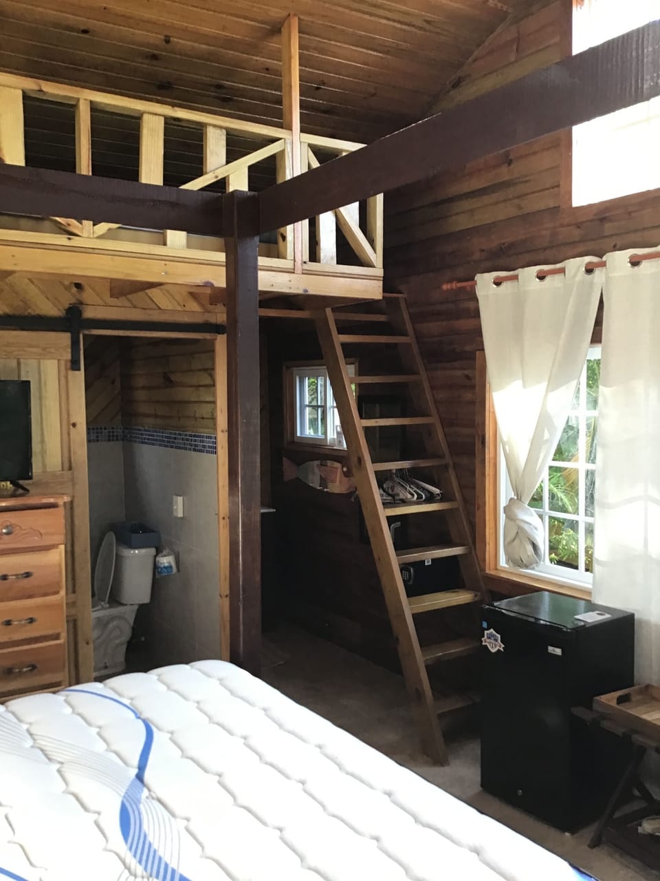 Classic Triple Room, Garden View | In-room safe, desk, blackout drapes