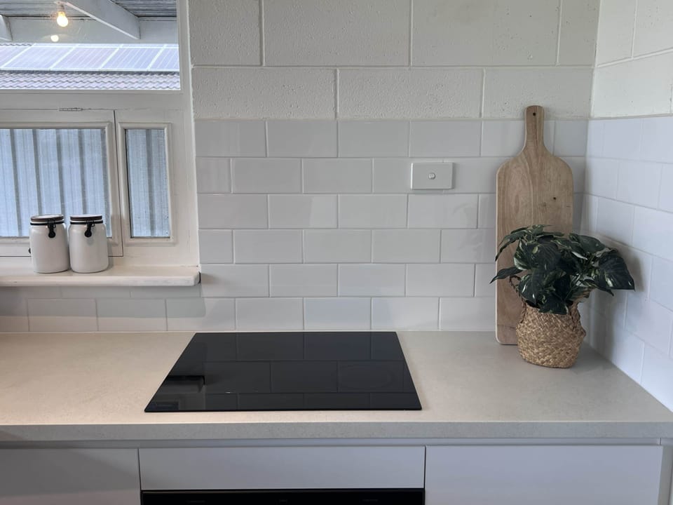 Kitchen cooktop