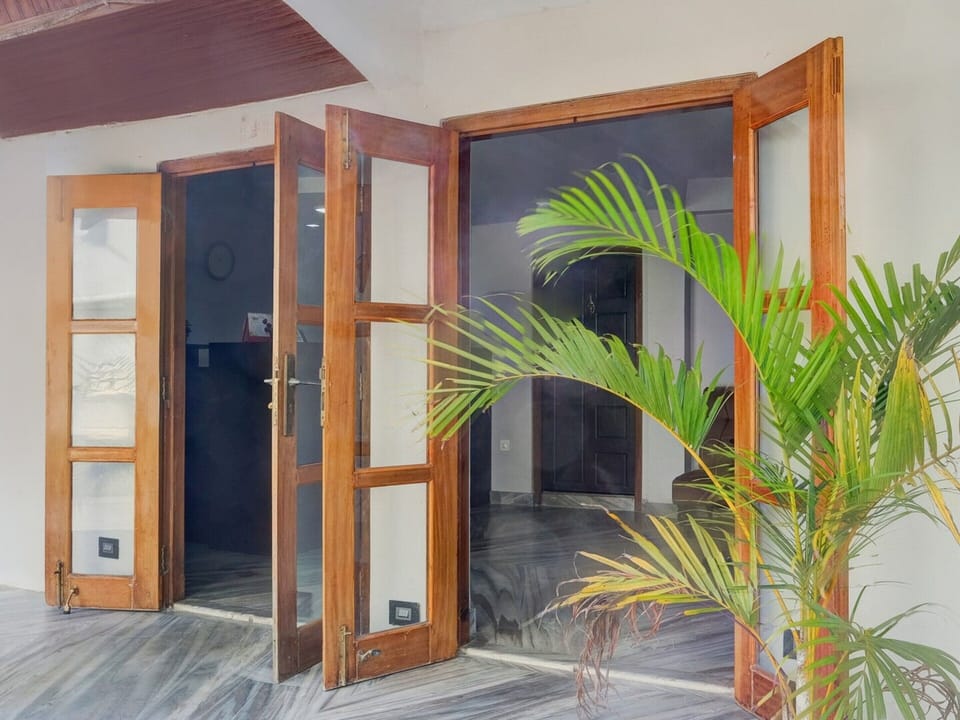 House | Reception