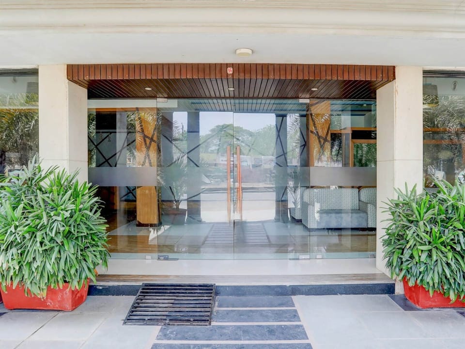 House | Reception