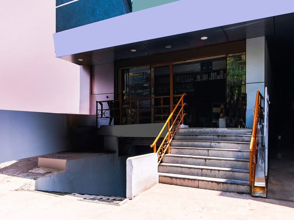 House | Reception
