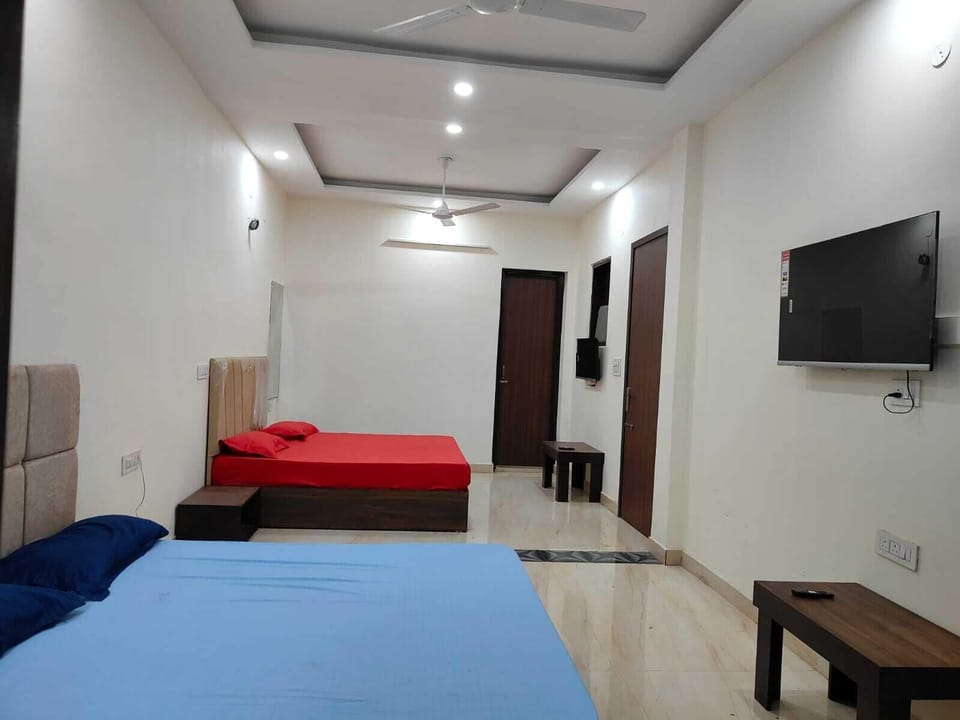 Comfort Double or Twin Room | Desk, laptop workspace, free WiFi