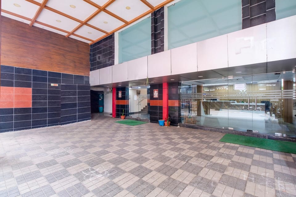 House | Reception