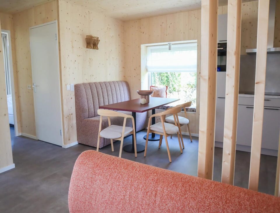 Bungalow | Dining