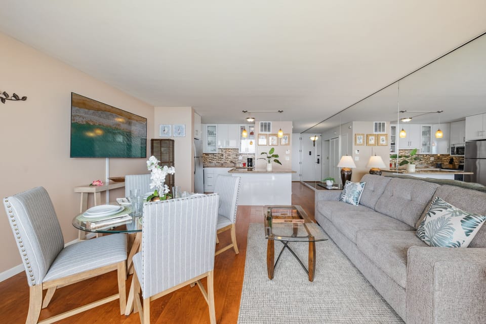 Enjoy the perfect blend of coastal charm and modern convenience in this sun-drenched, oceanfront retreat.