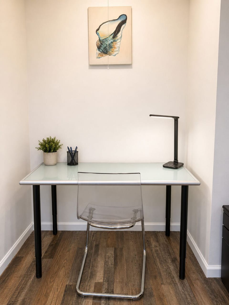 Computer Desk in Bedroom