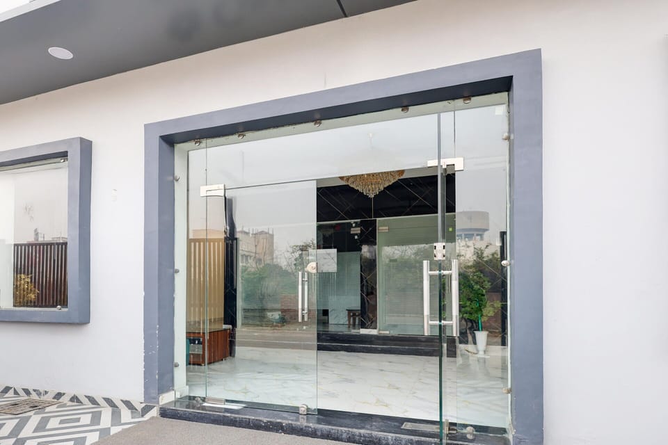 House | Reception