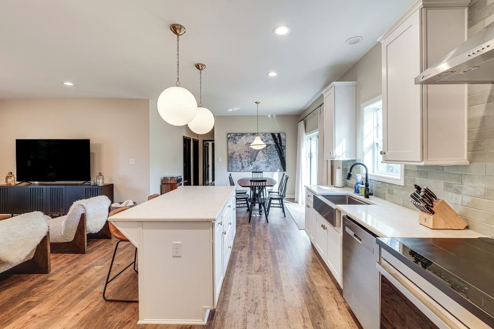 House (3 Bedrooms) | Interior