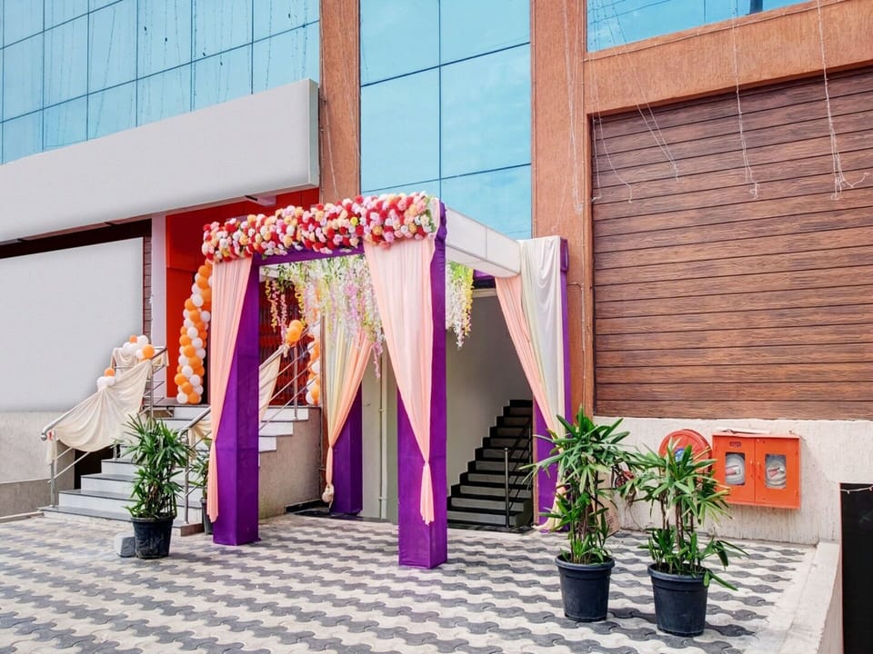 House | Reception