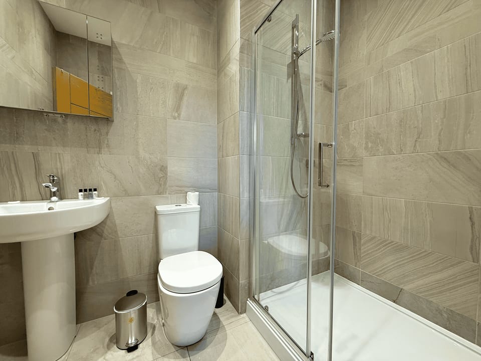 Standard Apartment | Bathroom | Free toiletries, hair dryer, towels, soap