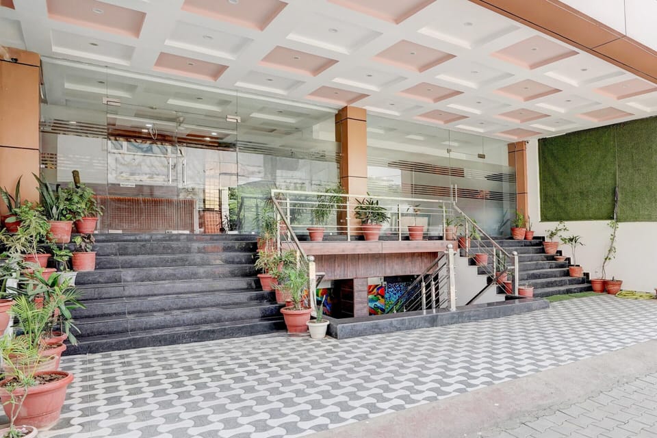 House | Reception