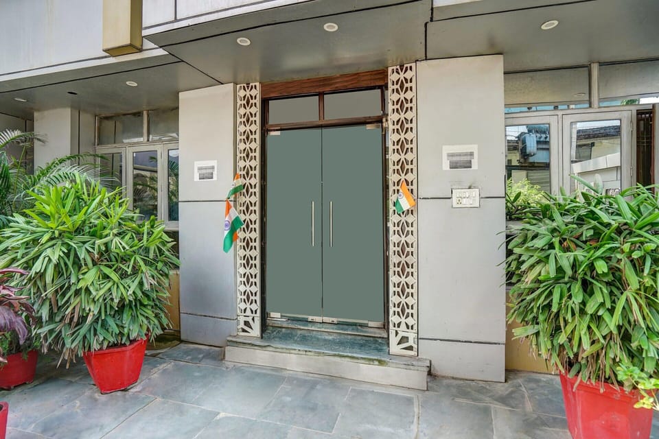 House | Reception