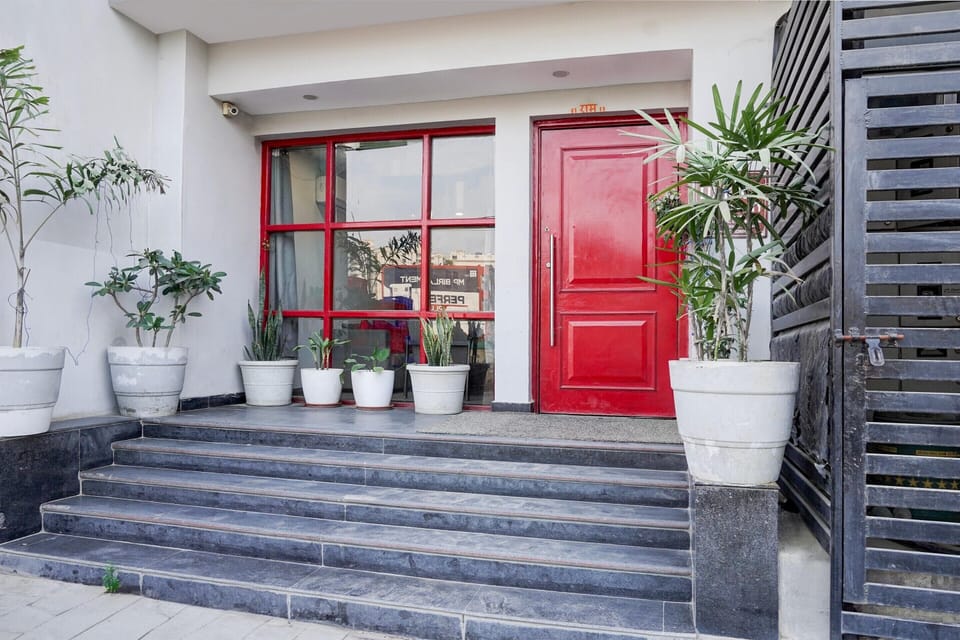 House | Reception