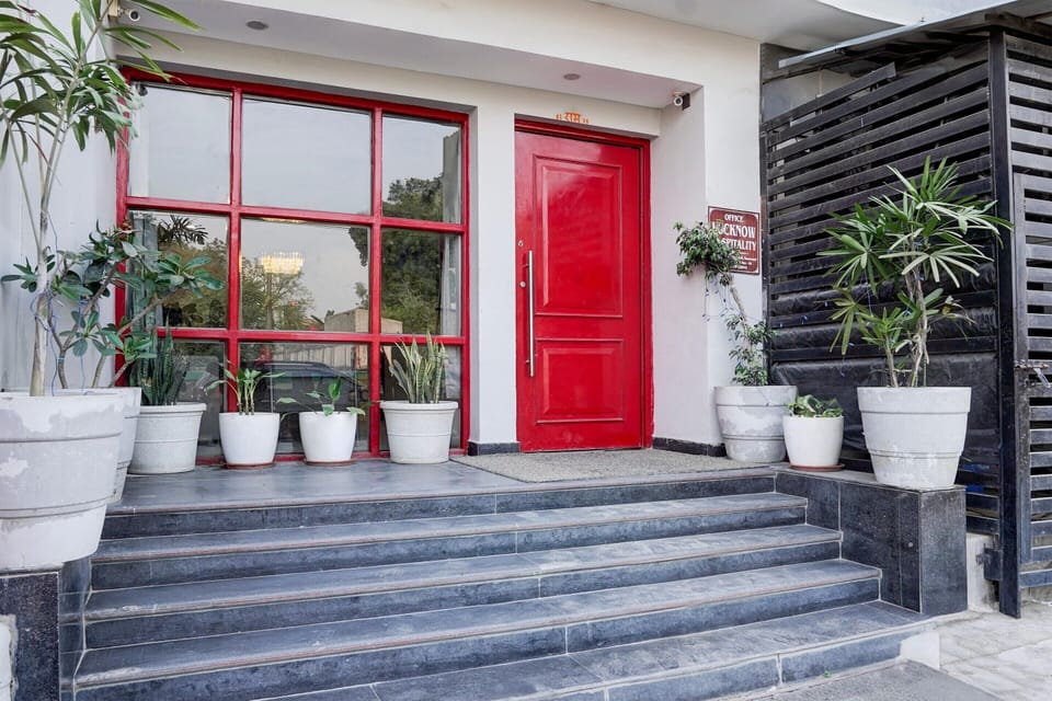 House | Reception
