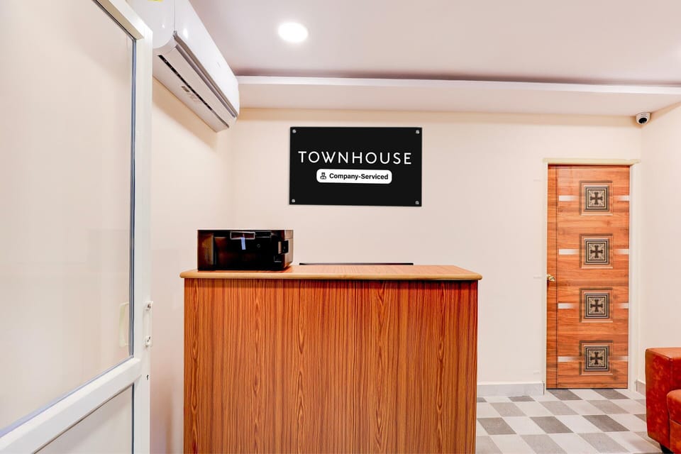 House | Reception