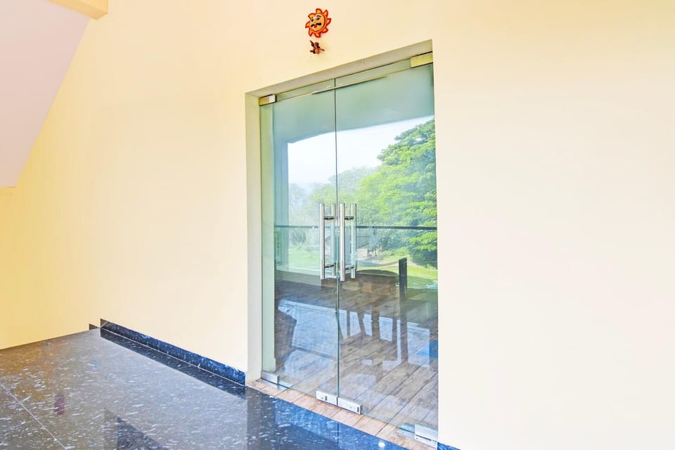 House | Reception