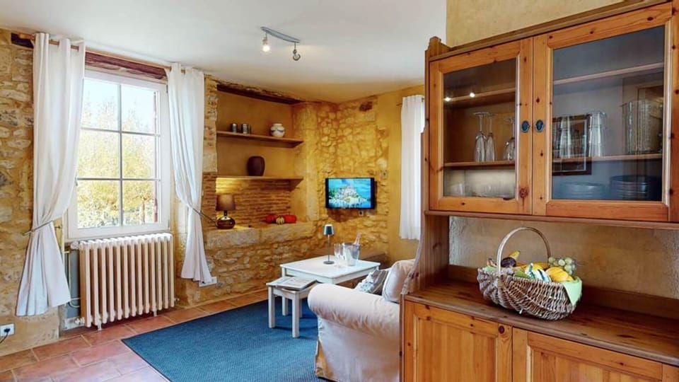 Le-Domaine-des-Fargues-Le-Puisatier-Sejour-1024x576