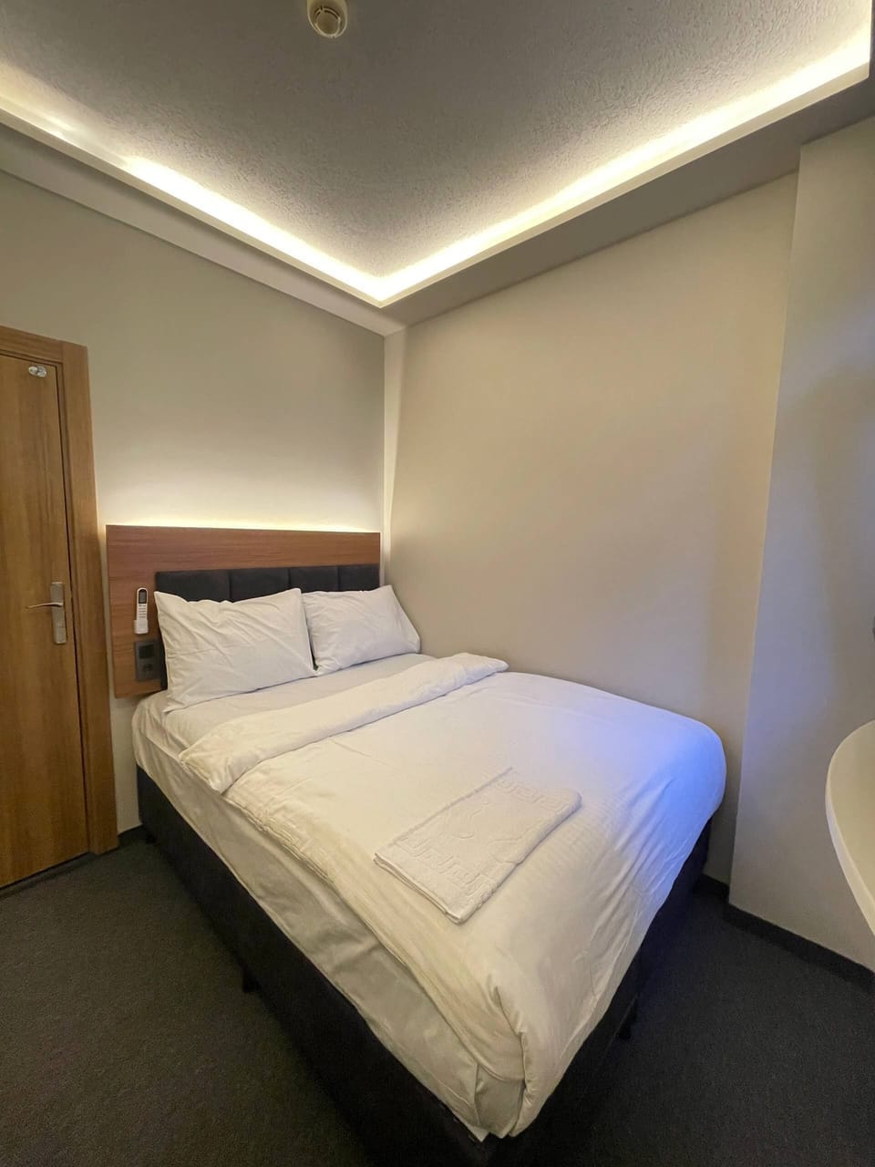 Double Room | Desk, laptop workspace, free WiFi