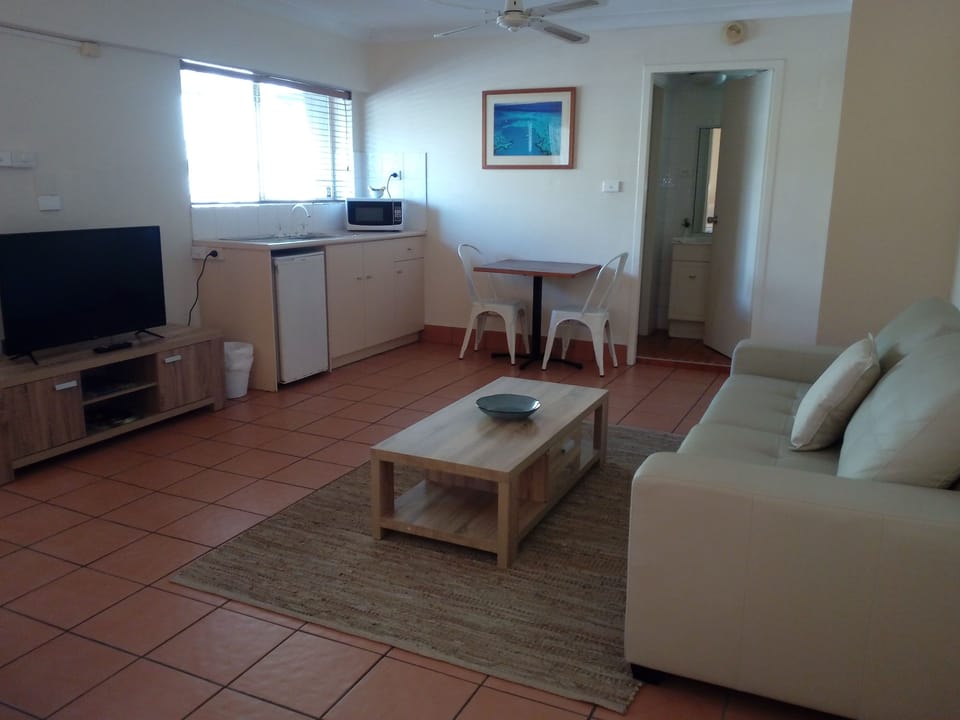 Studio | Living area | LCD TV