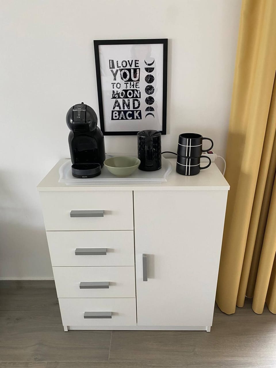 Apartment, 3 Bedrooms, Smoking, Balcony | Interior