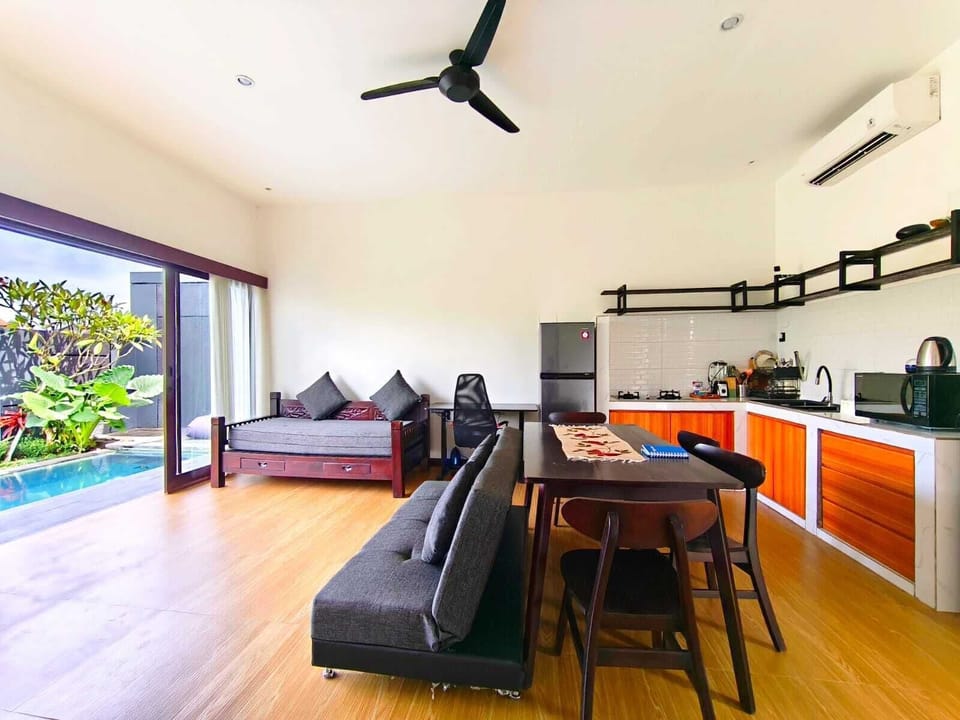 Exclusive Villa, 2 Bedrooms | Living area