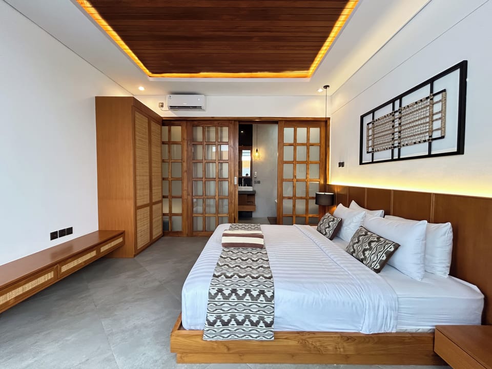 In-room safe, iron/ironing board, free WiFi