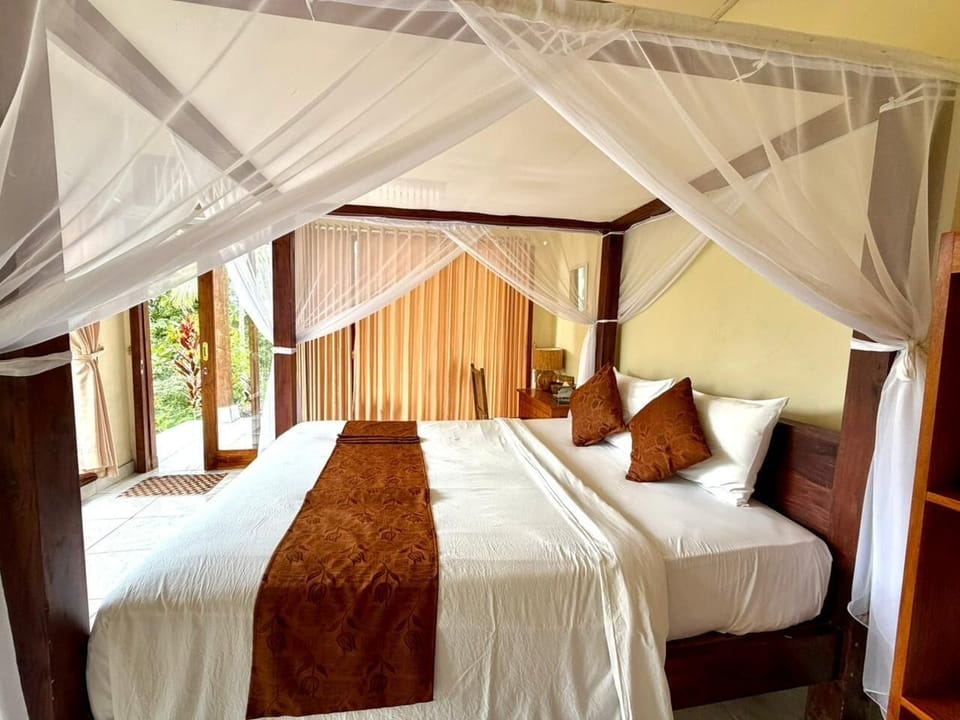 Deluxe Double Room, Garden View | Free WiFi