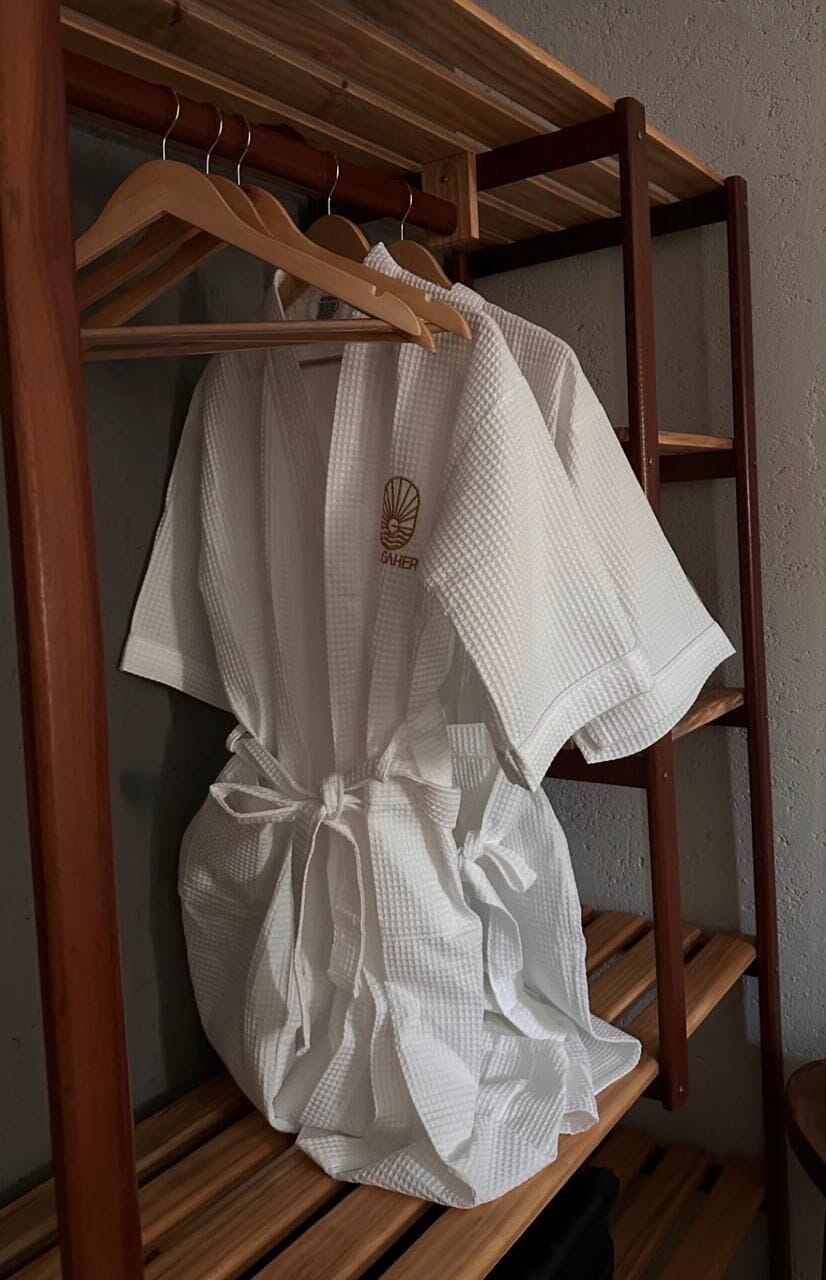 Egyptian cotton sheets, premium bedding, pillowtop beds