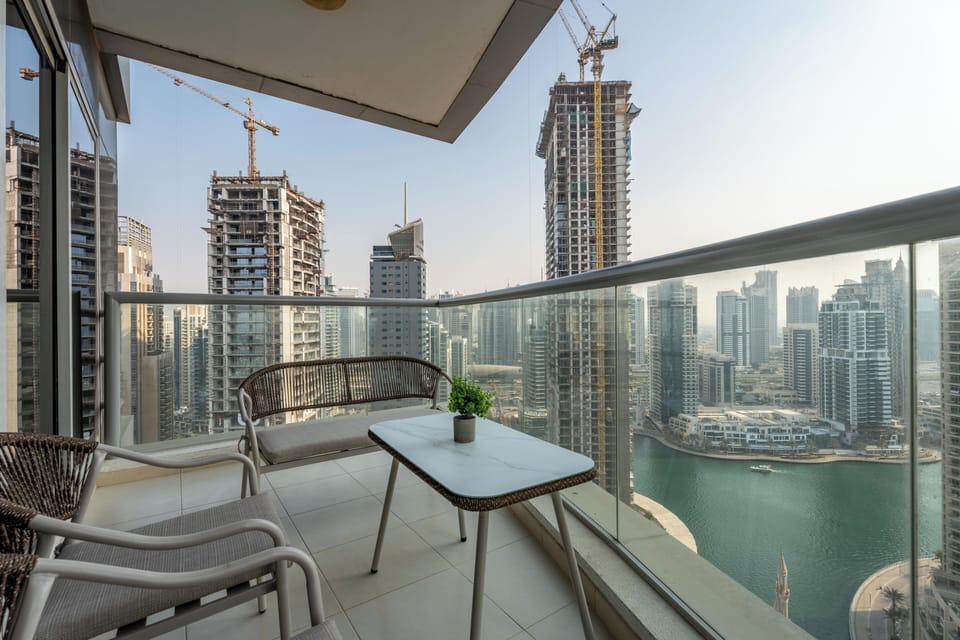 Signature Apartment, 4 Bedrooms, Kitchen, Beach View | Lake view