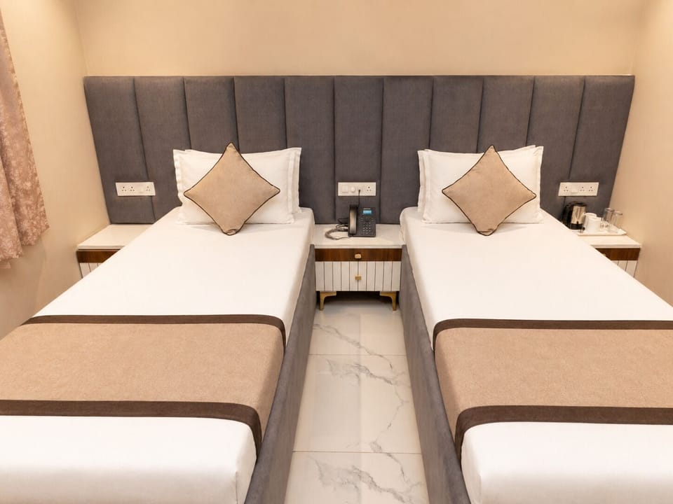 Standard Double or Twin Room | Laptop workspace, free WiFi