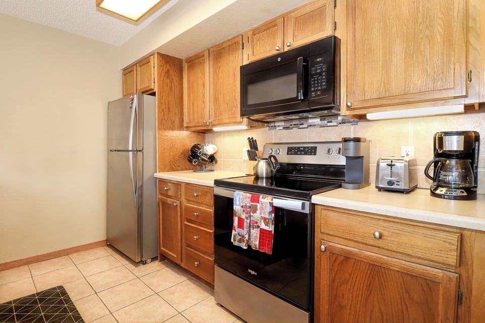 Full Kitchen
