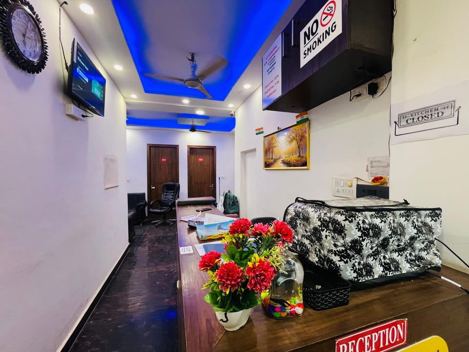 Deluxe Double Room, Balcony, City View | Lobby