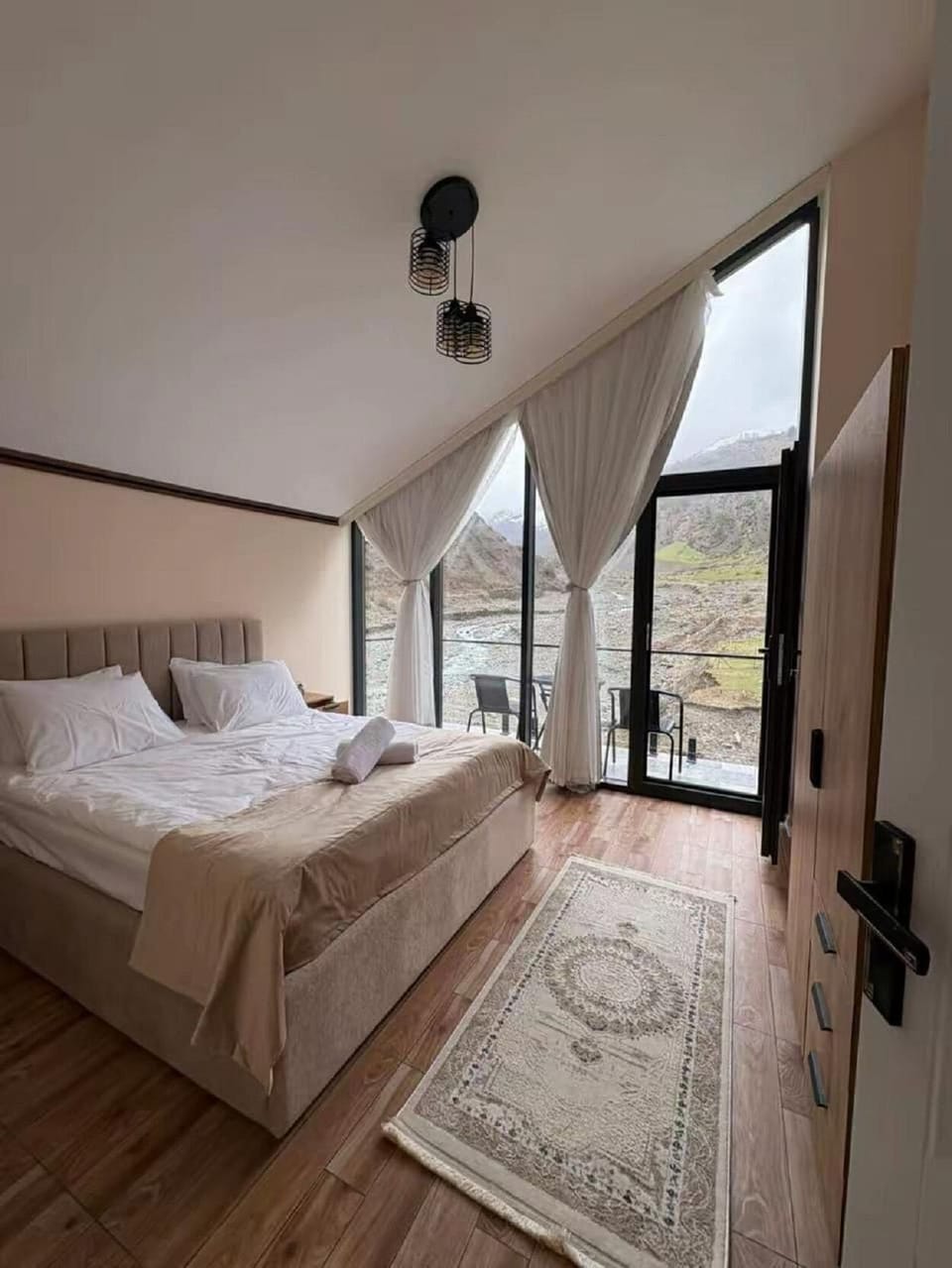 Exclusive Bungalow, 3 Bedrooms, Mountain View | Egyptian cotton sheets, premium bedding, down comforters