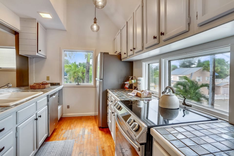 Kitchen - PRE HURRICANE- Stay Tuned!