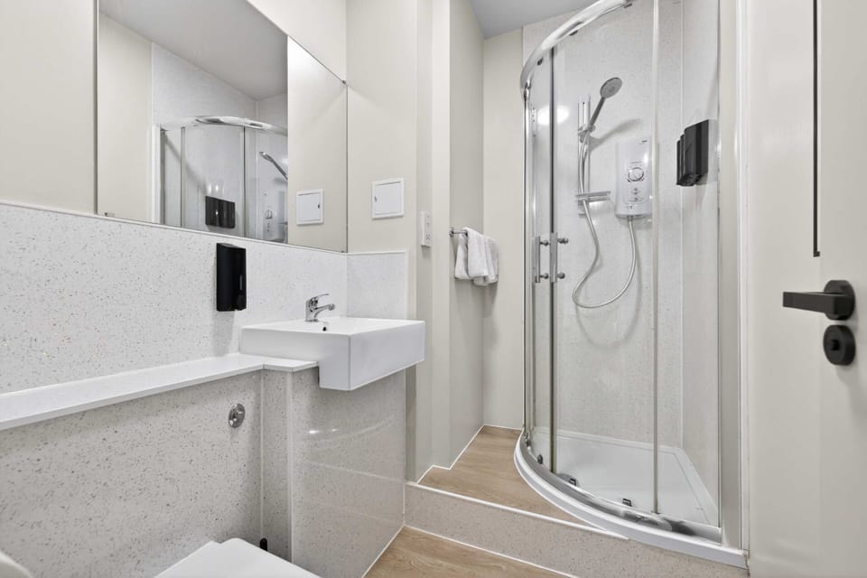 Suite | Bathroom