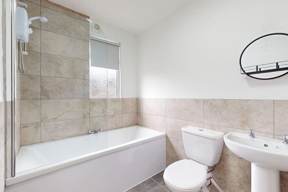 Combined shower/tub, deep soaking tub
