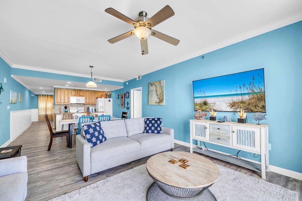 Condo, Multiple Beds (Splash 1003W) | Living area