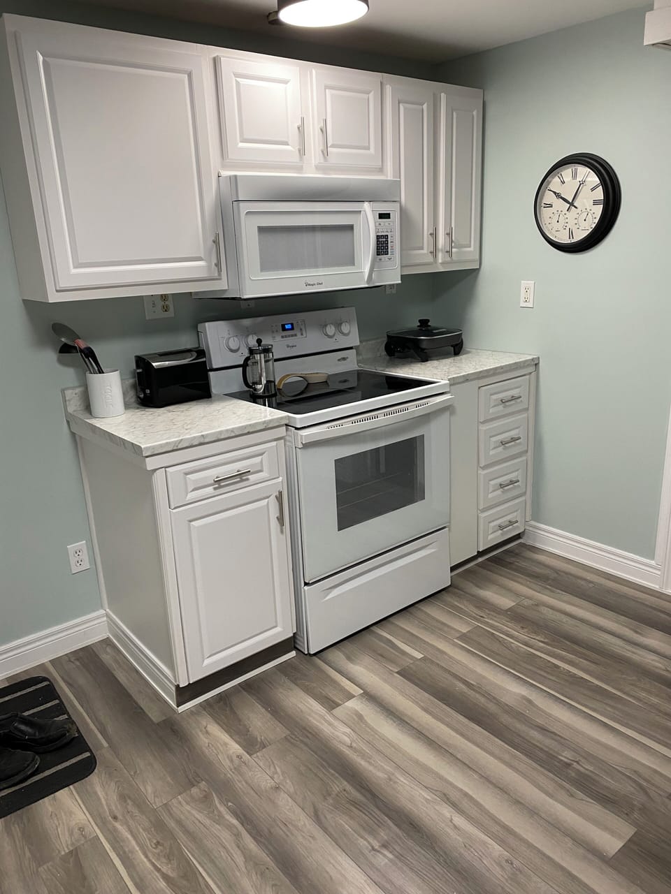 Kitchen cooking area