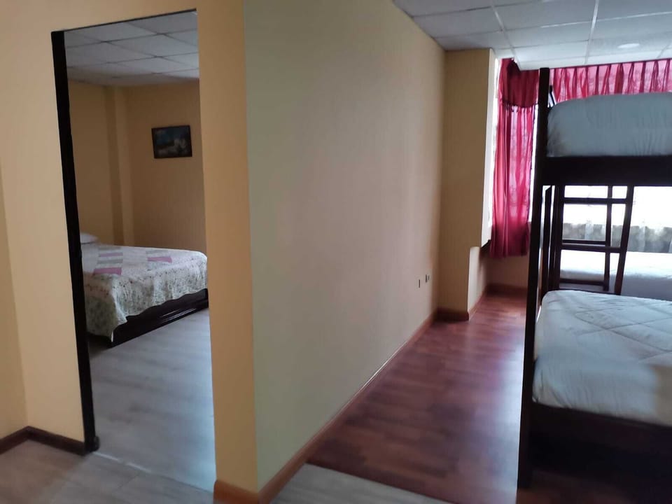 In-room safe, WiFi (free)
