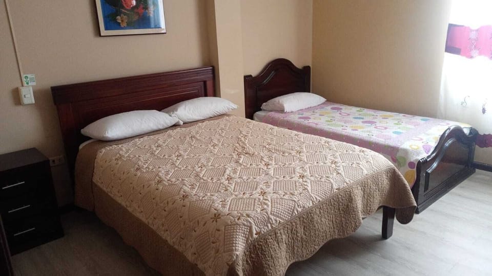 Basic Triple Room | In-room safe, WiFi (free)