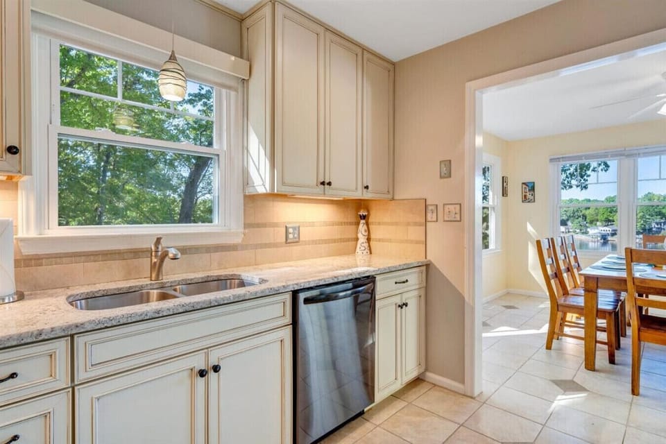 Prepare morning coffee while enjoying the lake view.