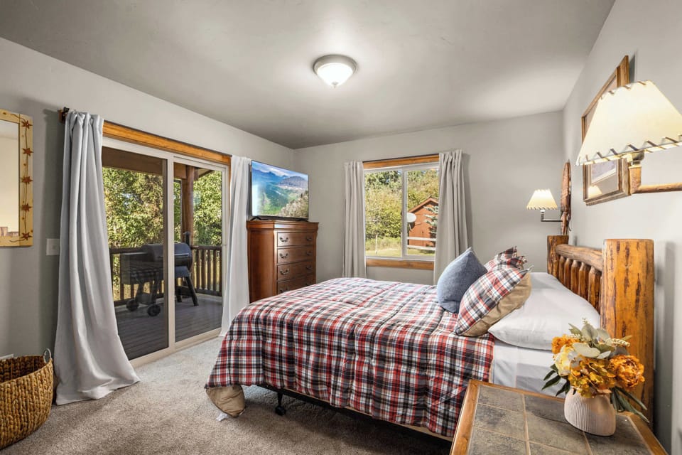 A cozy, restful space designed for slow mornings and easy nights