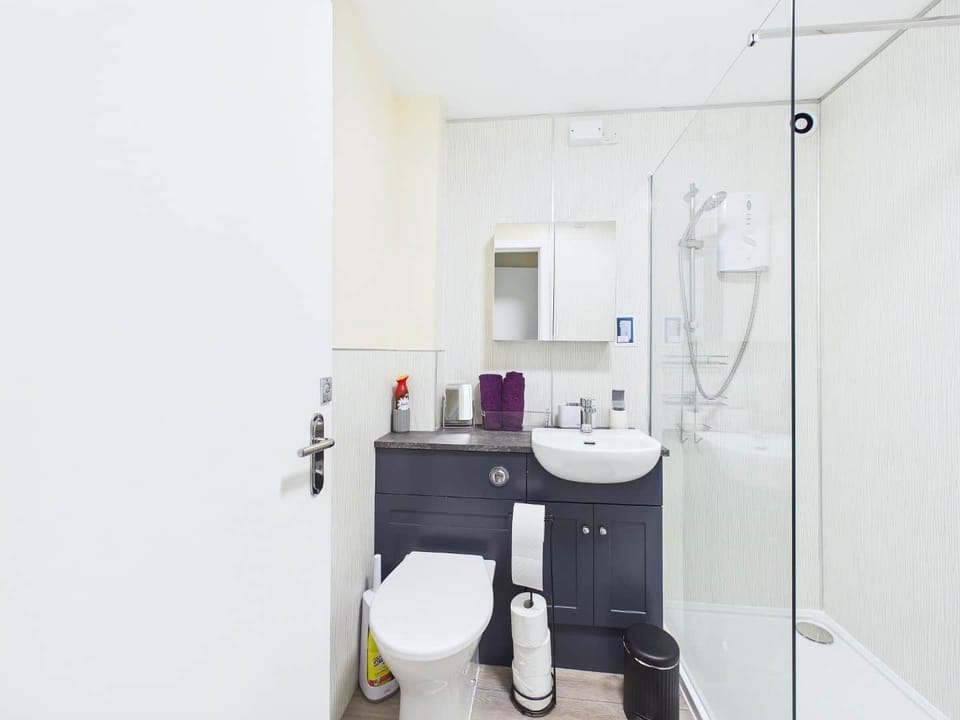 Modern Bathroom