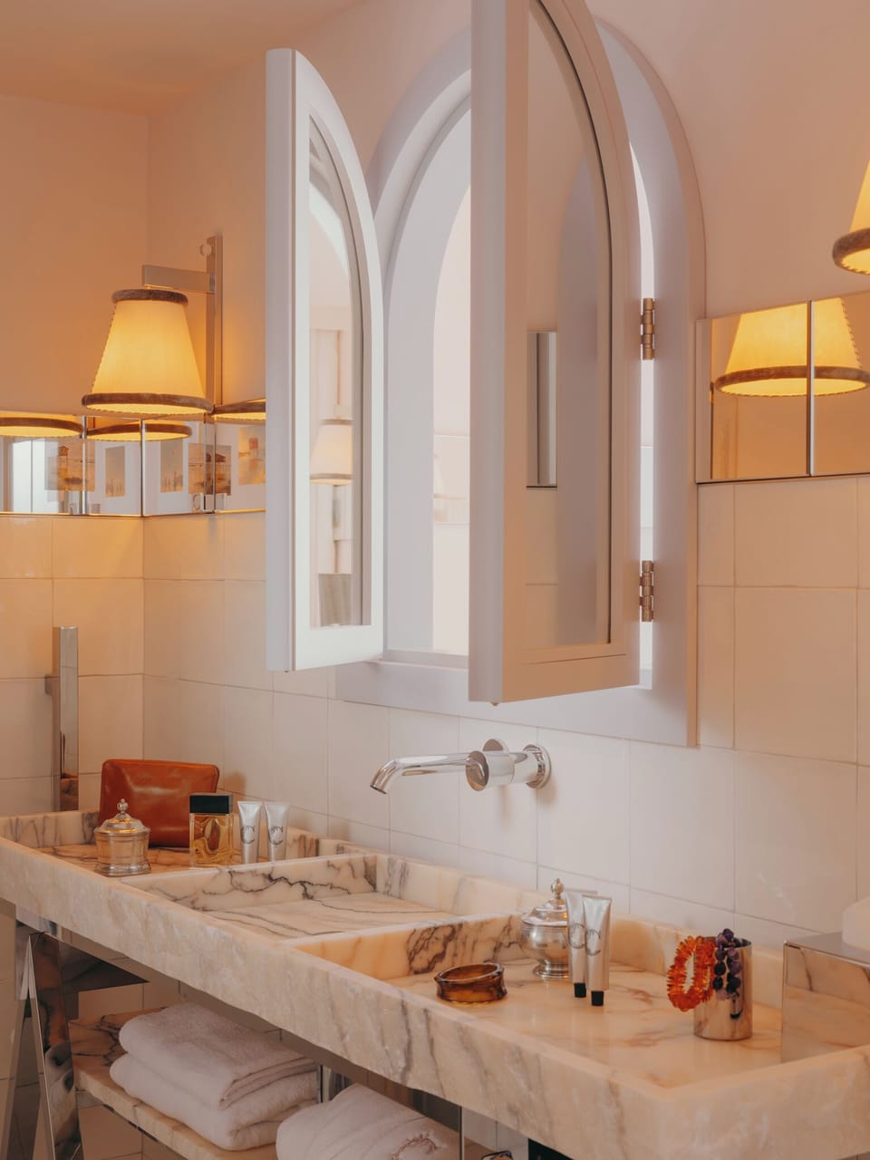 Shower, free toiletries, slippers, towels