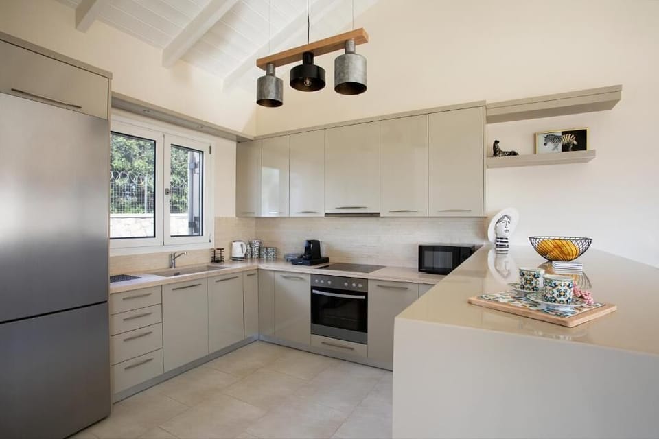 Luxury Villa, Private Pool, Executive Level | Private kitchen