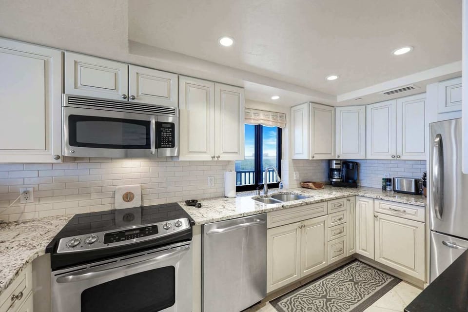 Kitchen (2)