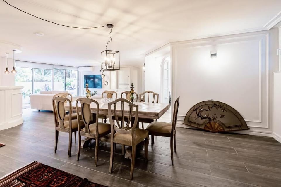 Luxury Apartment, Executive Level | Dining