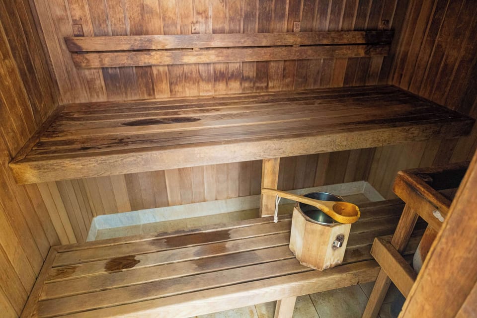 Sauna Room: Ultimate Relaxation – Detox and unwind in the warm and soothing sauna.
