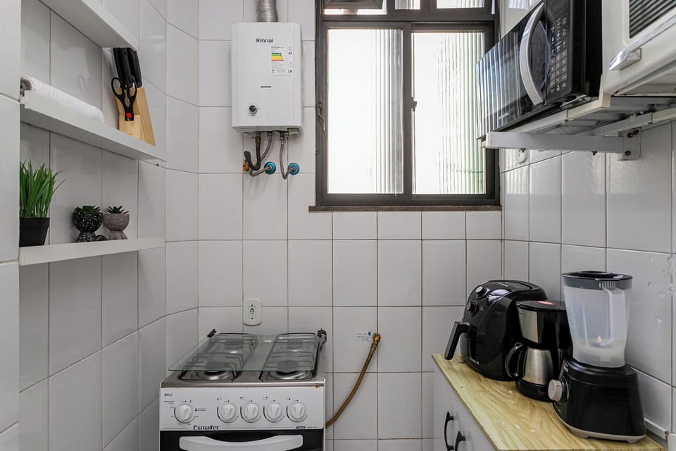 Classic Apartment, Beach View | Private kitchen